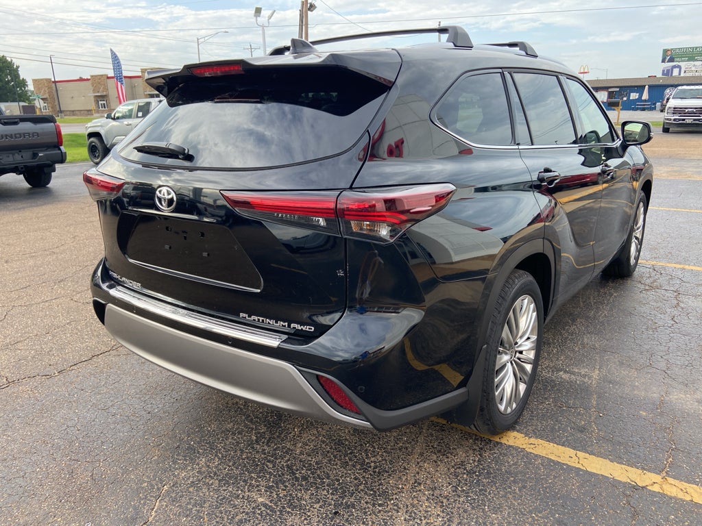 2026 Toyota Highlander Platinum