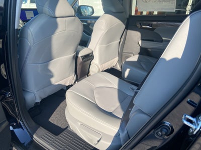 2026 Toyota Highlander Platinum