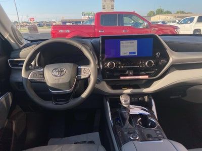 2026 Toyota Highlander Platinum