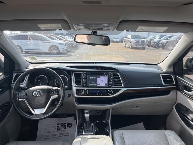 2016 Toyota Highlander Limited Platinum V6