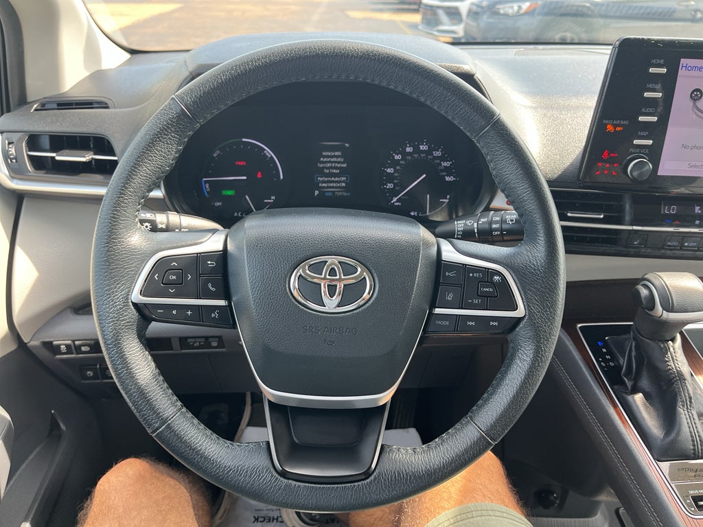 2022 Toyota Sienna XLE