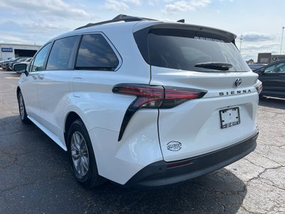2022 Toyota Sienna XLE
