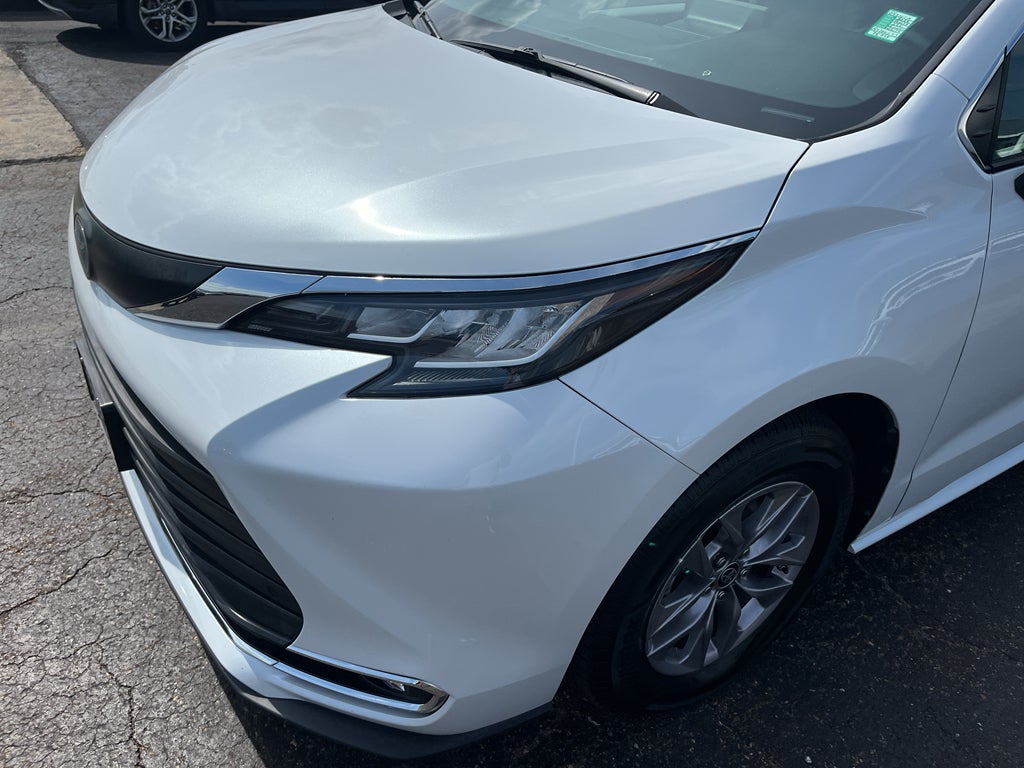 2022 Toyota Sienna XLE