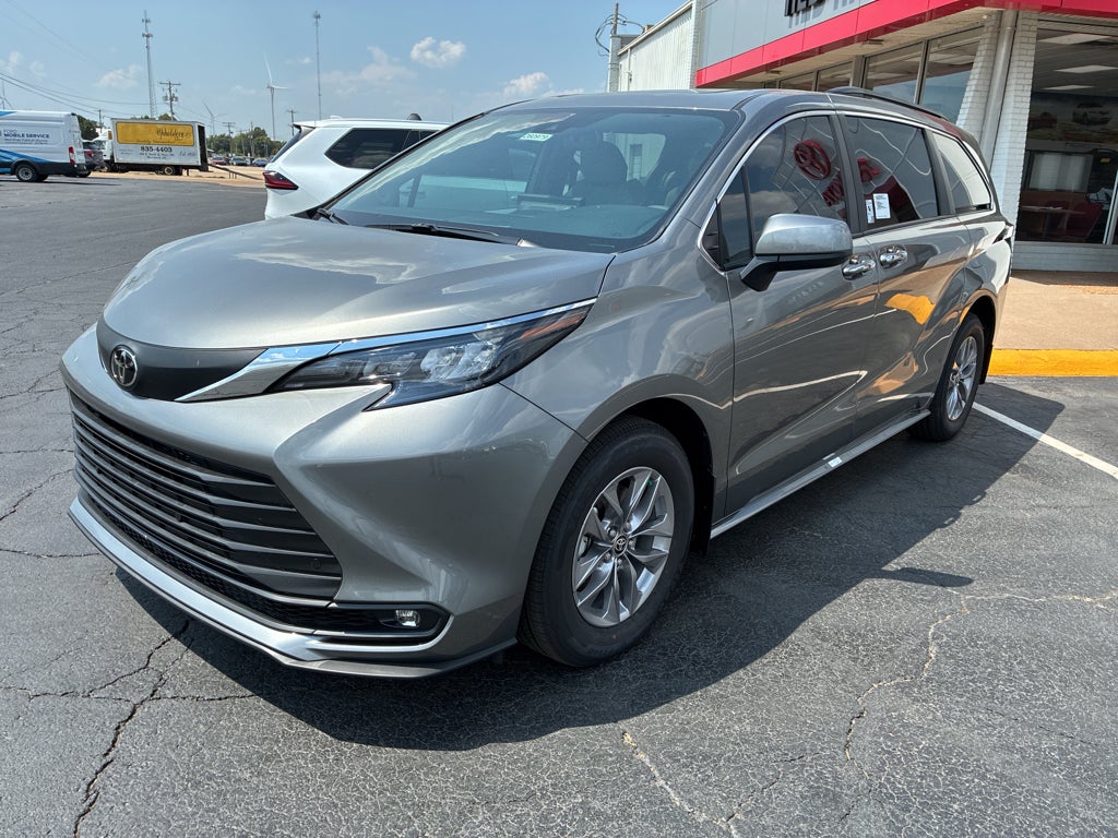2026 Toyota Sienna XLE