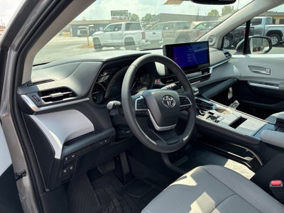2026 Toyota Sienna XLE