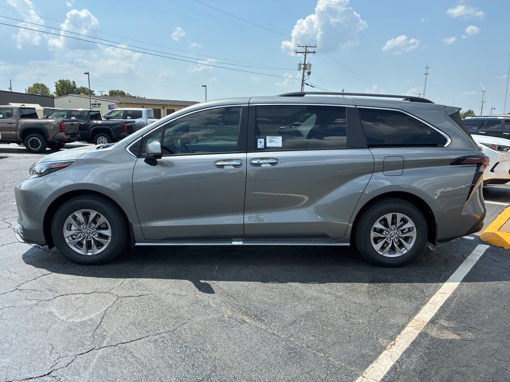 2026 Toyota Sienna XLE