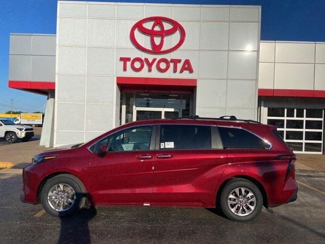 2026 Toyota Sienna XLE