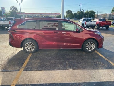 2026 Toyota Sienna XLE