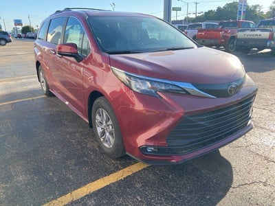 2026 Toyota Sienna XLE
