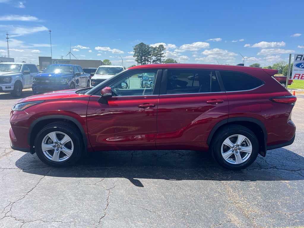 2023 Toyota Highlander Hybrid Hybrid LE
