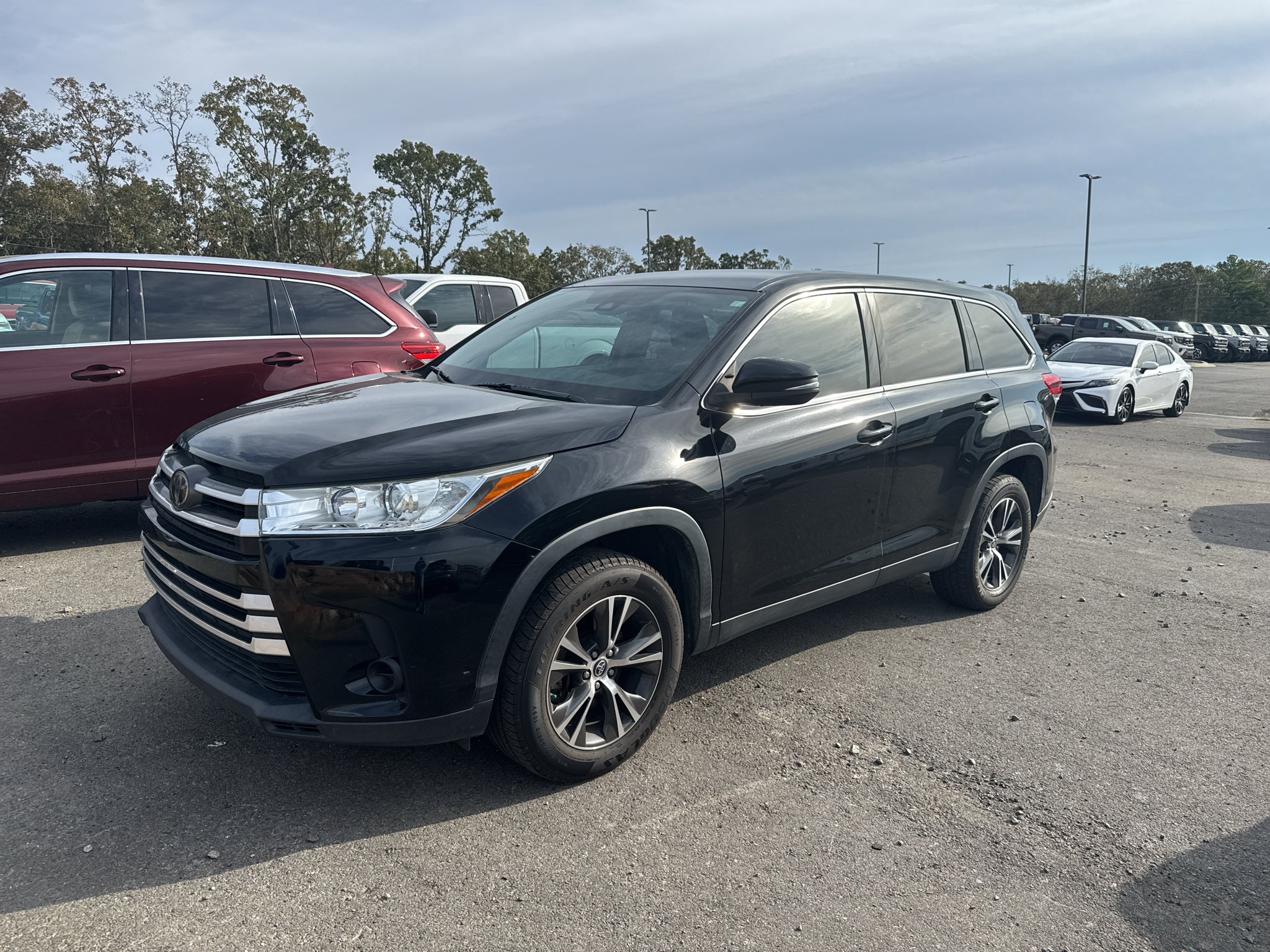 2019 Toyota Highlander LE