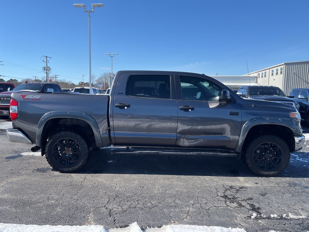 2018 Toyota Tundra SR5