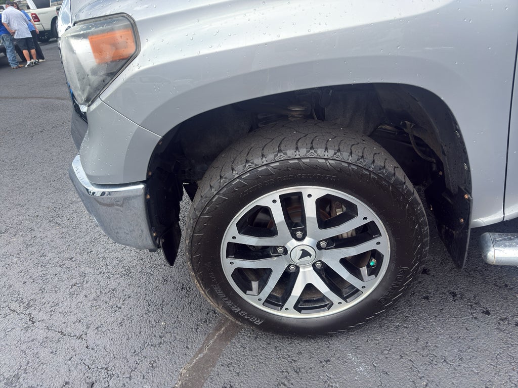 2018 Toyota Tundra SR5