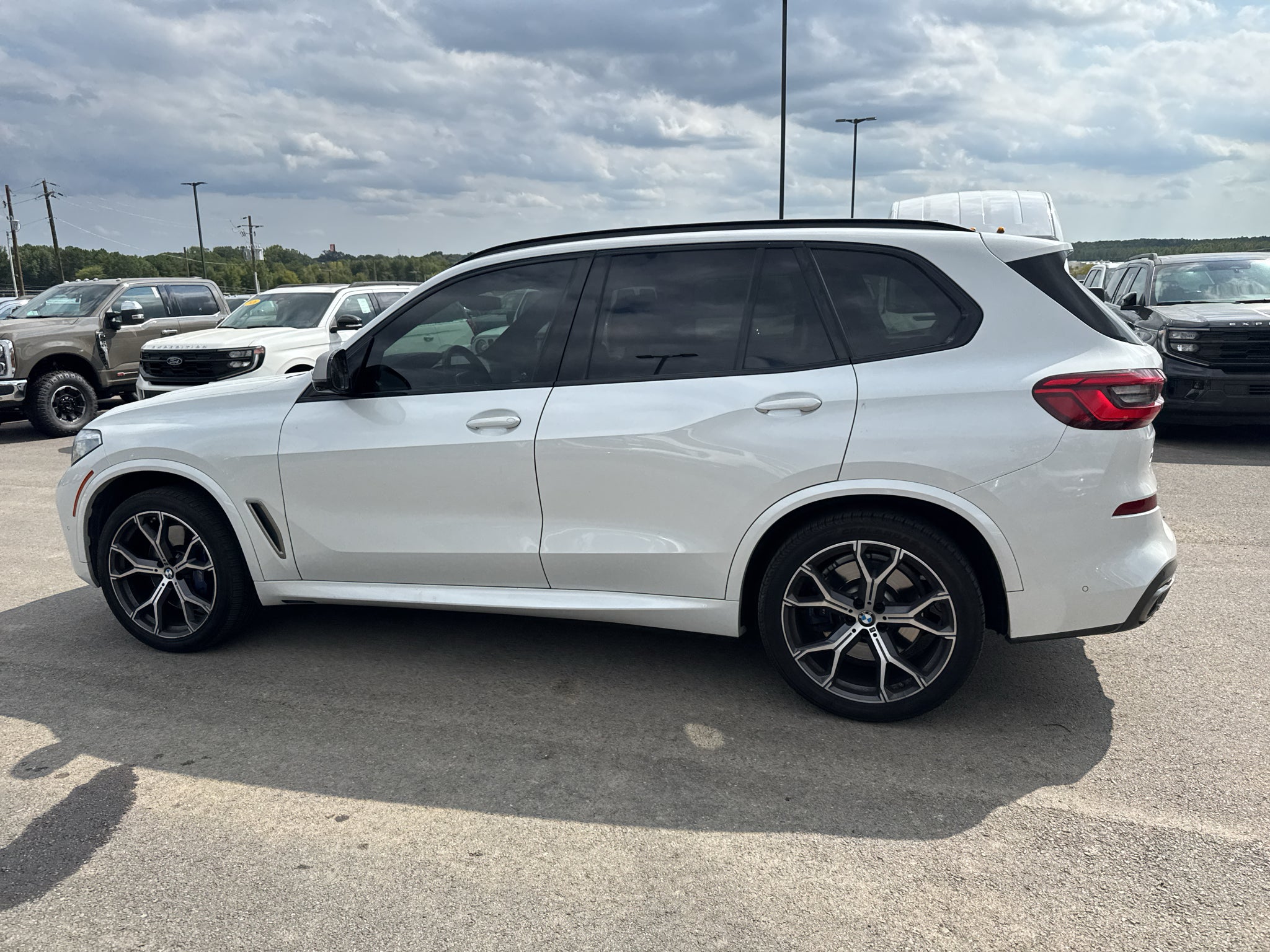 2020 BMW X5 M50i
