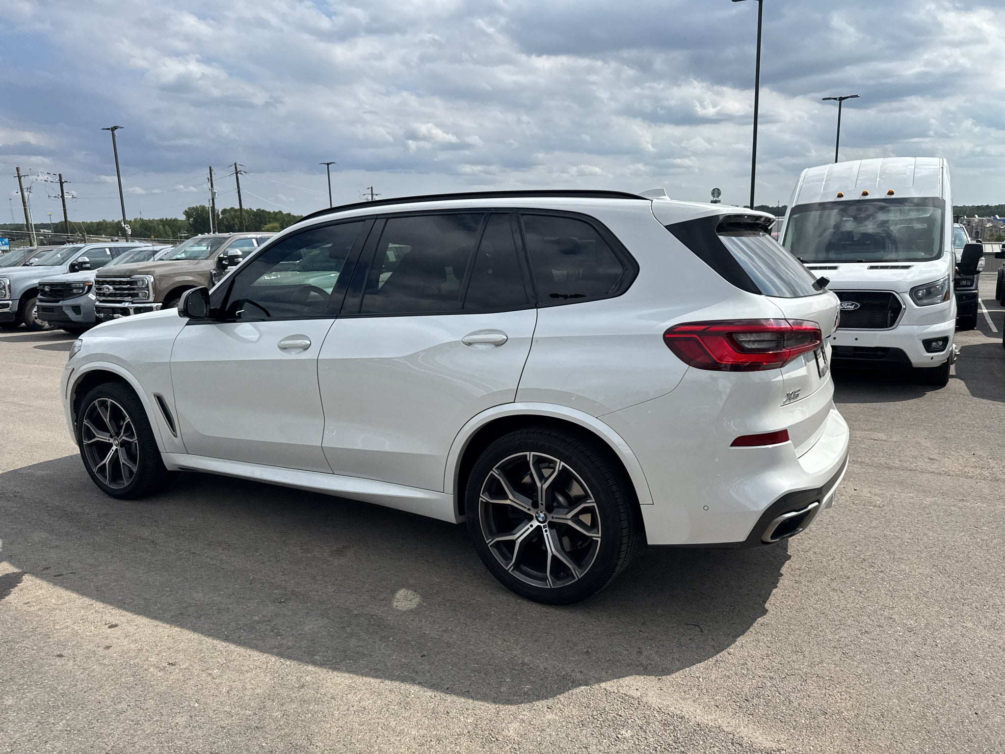 2020 BMW X5 M50i