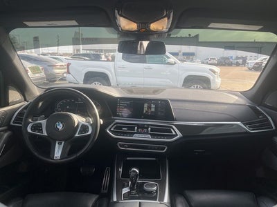 2021 BMW X5 M50i