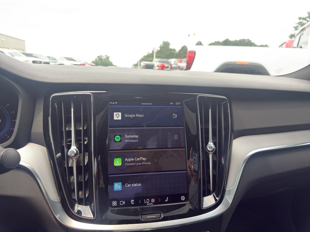 2024 Volvo S60 Plus Black Edition