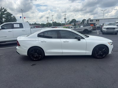2024 Volvo S60 Plus Black Edition