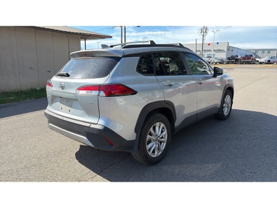 2024 Toyota Corolla Cross LE