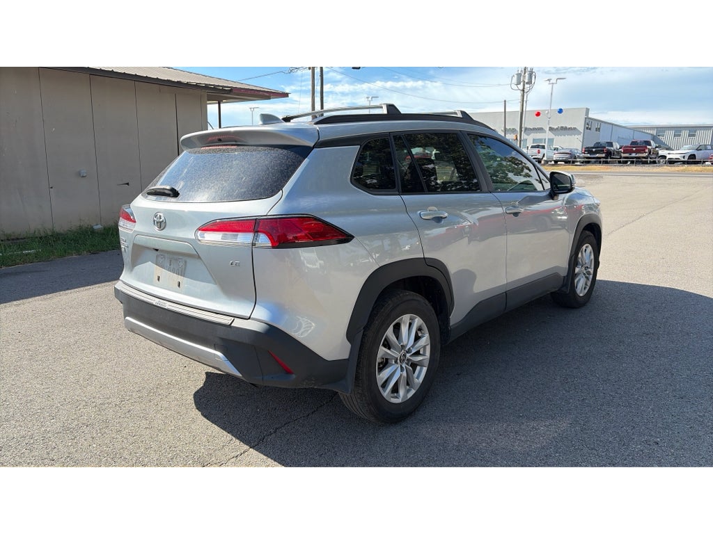 2024 Toyota Corolla Cross LE