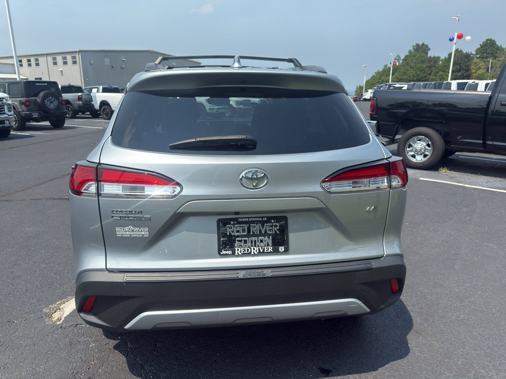 2024 Toyota Corolla Cross LE