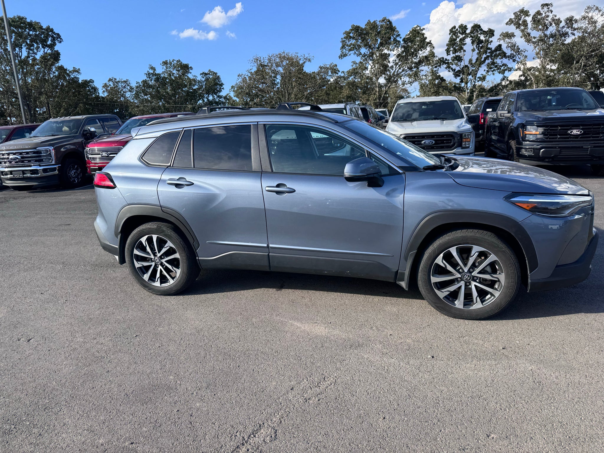2024 Toyota Corolla Cross XLE