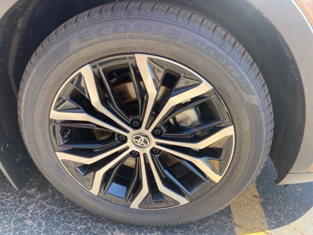 2026 Toyota Crown Base