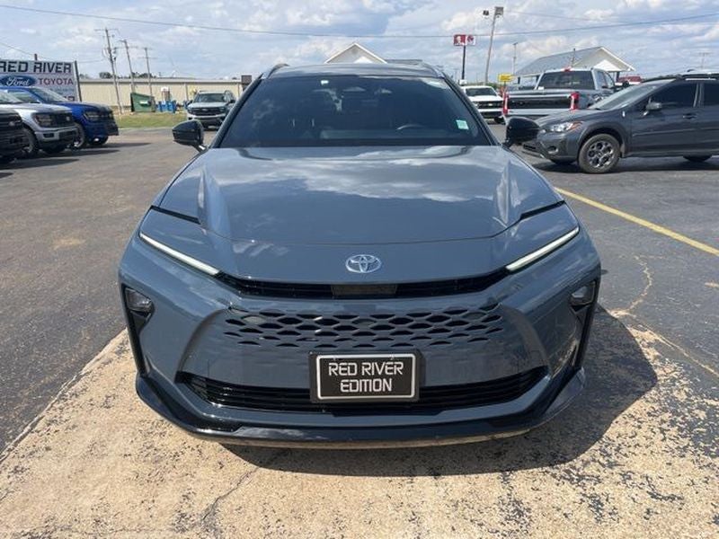 2025 Toyota Crown Signia XLE