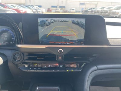 2025 Toyota Crown Signia XLE