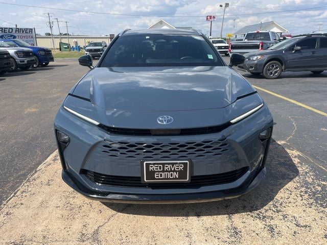 2025 Toyota Crown Signia XLE