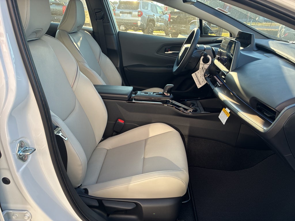 2027 Toyota Prius Plug-In XLE