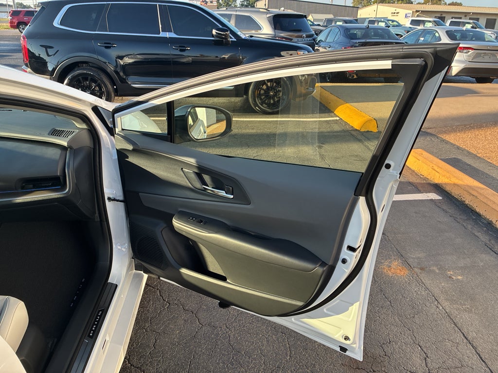 2027 Toyota Prius Plug-In XLE