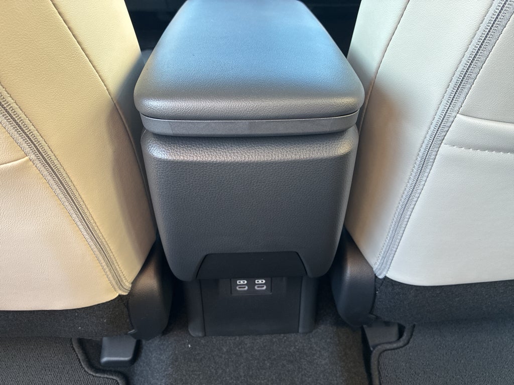 2027 Toyota Prius Plug-In XLE