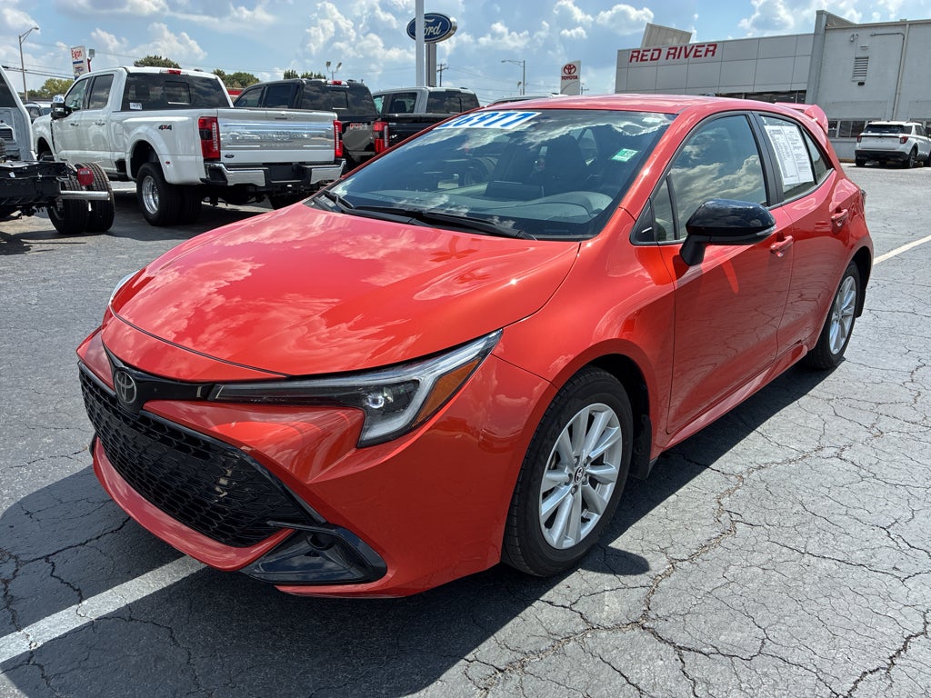 2026 Toyota Corolla Hatchback SE