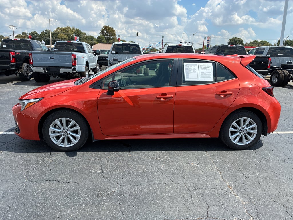 2026 Toyota Corolla Hatchback SE