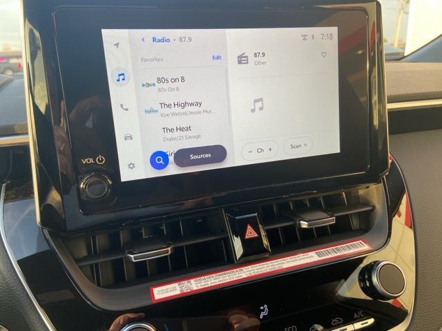 2026 Toyota Corolla Hatchback SE