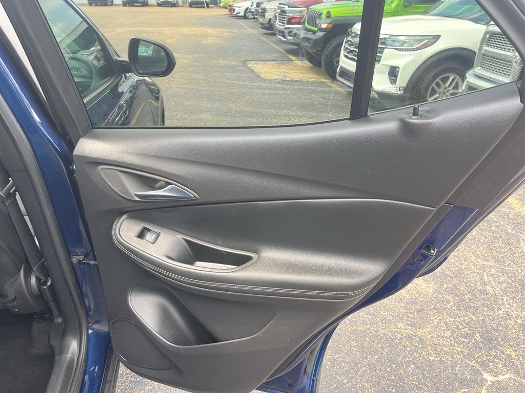 2022 Buick Encore GX Select