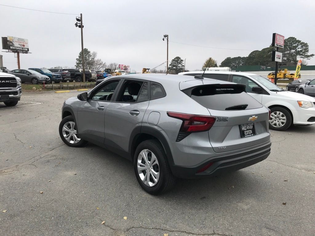 2025 Chevrolet Trax LS
