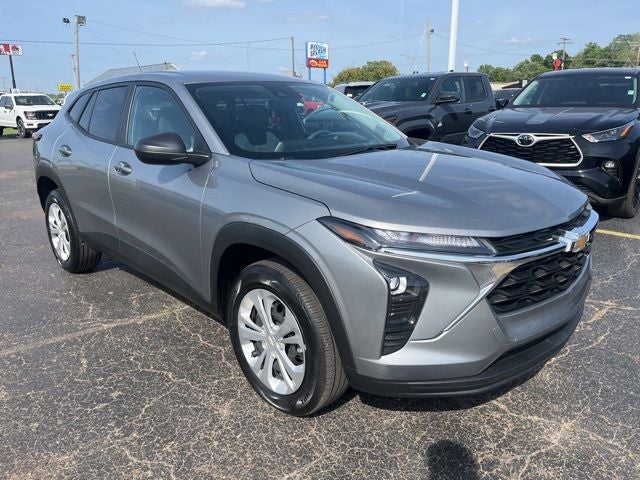 2025 Chevrolet Trax LS