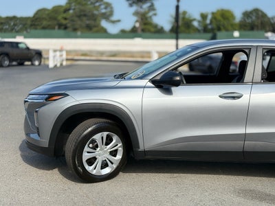 2025 Chevrolet Trax LS