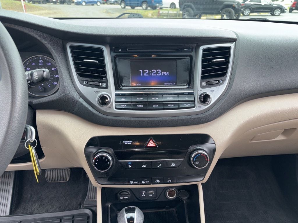 2016 Hyundai Tucson SE