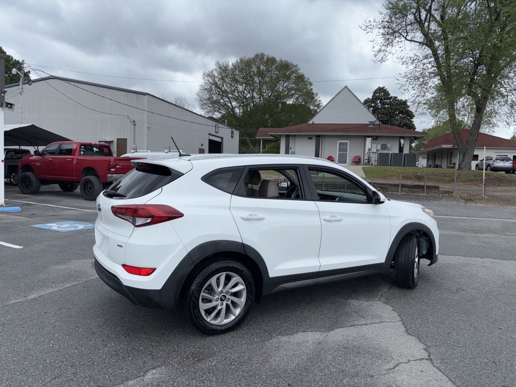 2016 Hyundai Tucson SE