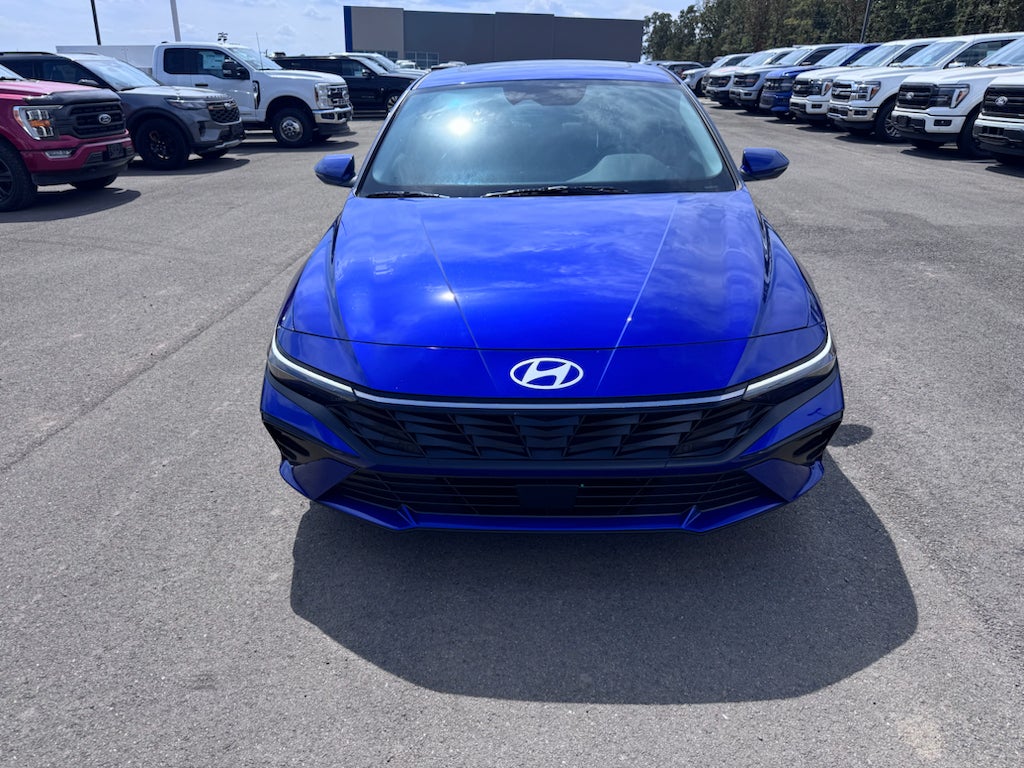 2025 Hyundai Elantra Limited