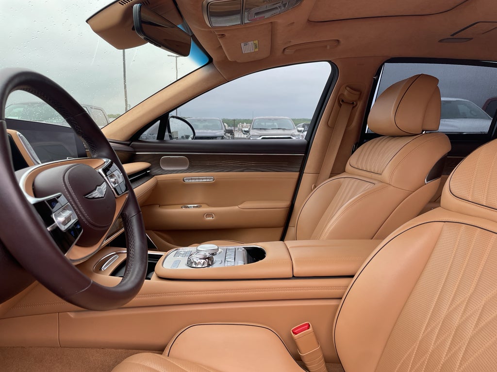 2023 Genesis G90 e-SC