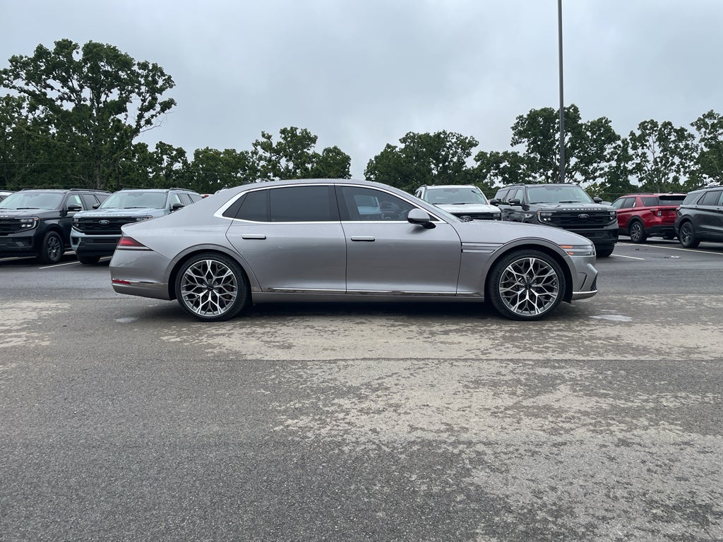 2023 Genesis G90 e-SC