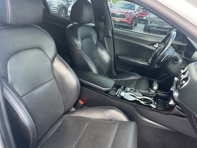 2021 Kia Stinger GT-Line