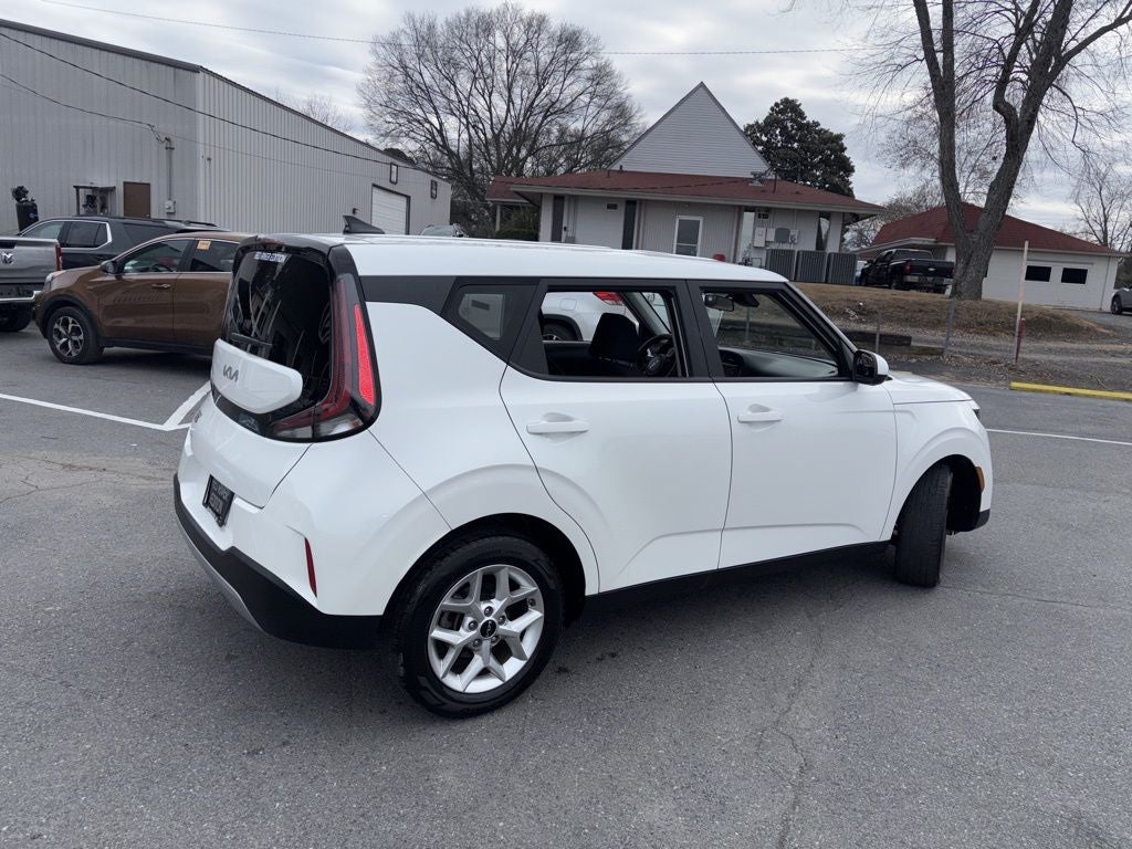 2024 Kia Soul LX