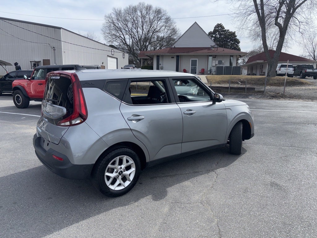 2022 Kia Soul LX