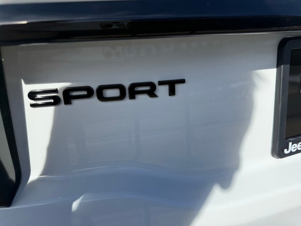2024 Land Rover Discovery Sport SE