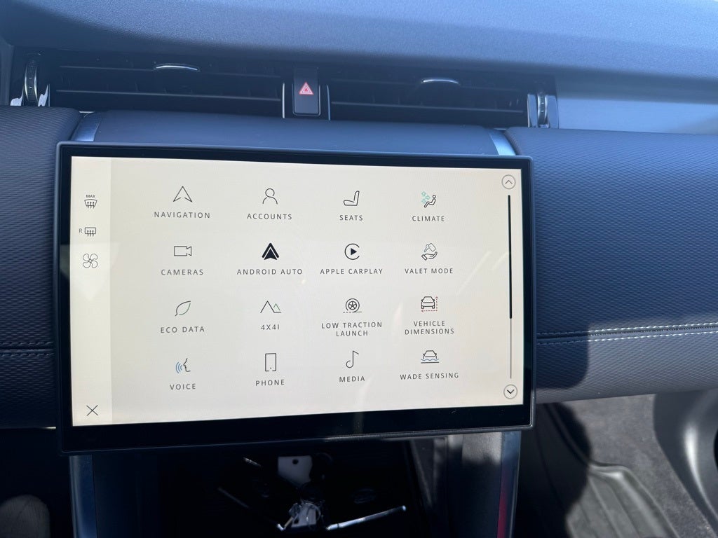 2024 Land Rover Discovery Sport SE